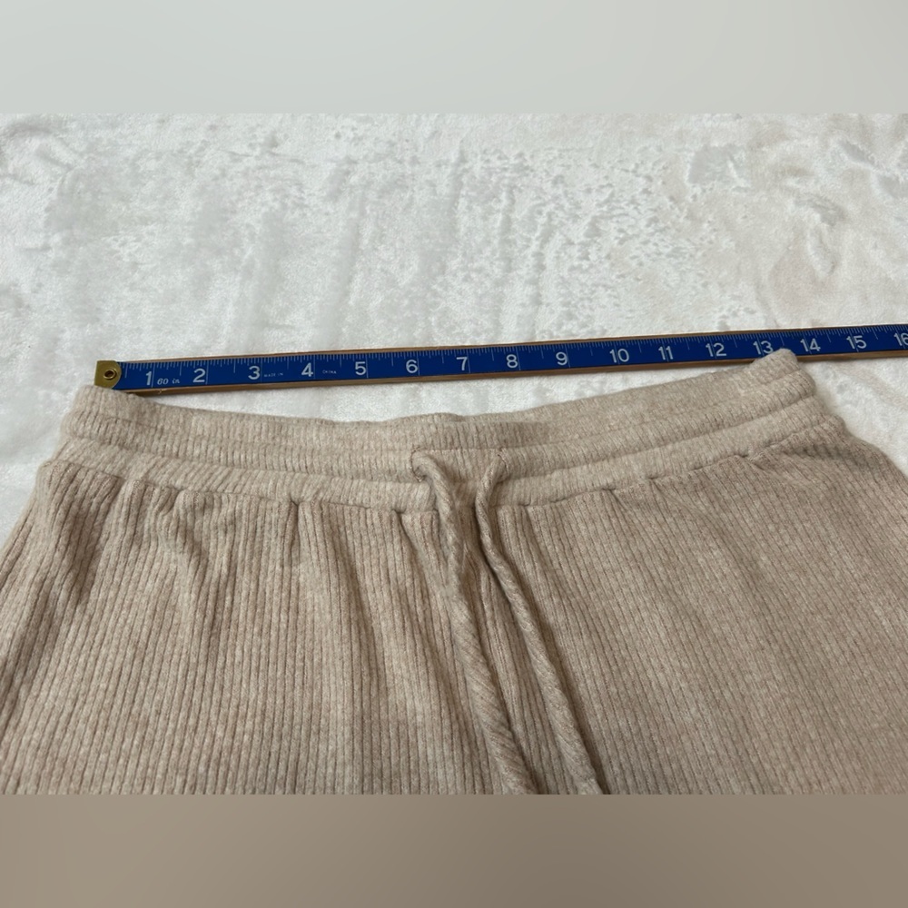 Lulus Ribbed Knit Shorts | Size Small - Picture 7 of 7